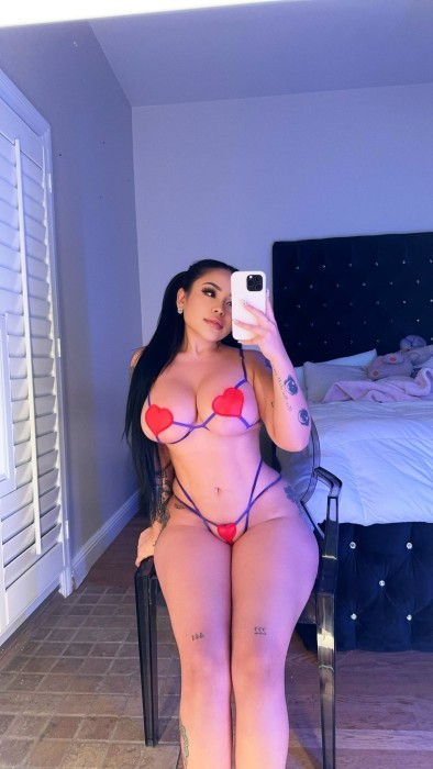 Fotos de Estoy disponible, Escort