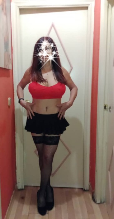 Fotos de Karina de regreso en Madrid, Brasileña encantadora, Escort