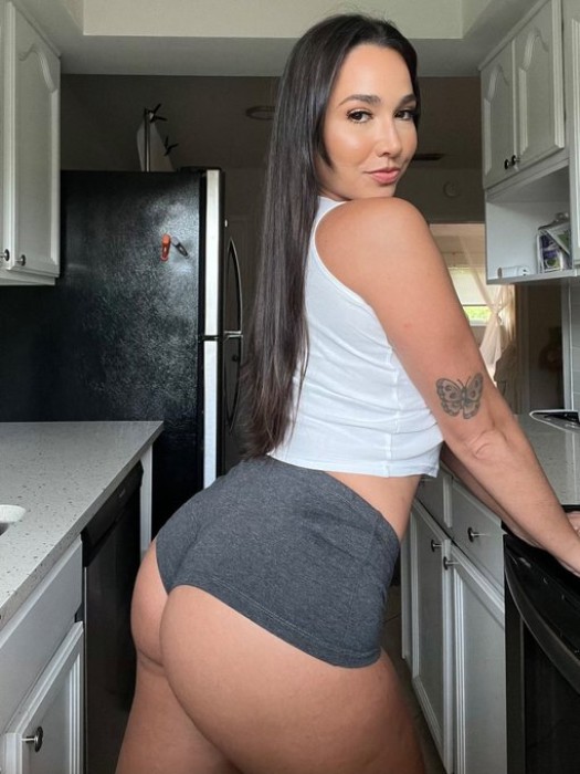 Isabela, Asuntos de la Mujer - 100% Confidencial - escort espanola en Barcelona