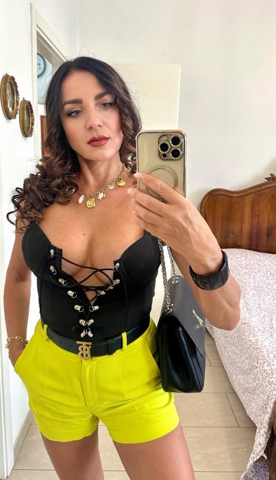 Fotos de Mujer sensual para videollamada, Videollamada
