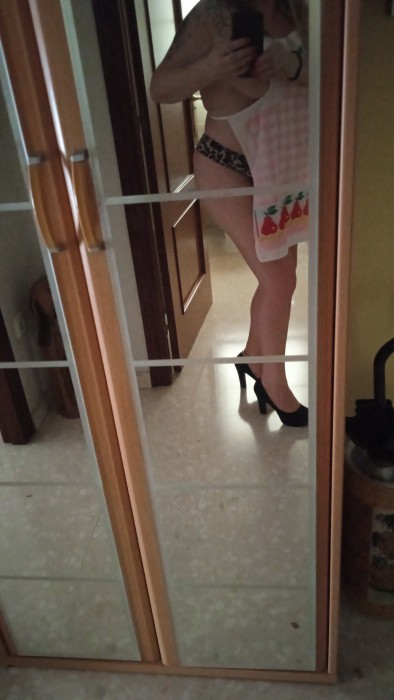 Fotos de MARÍA, Escort