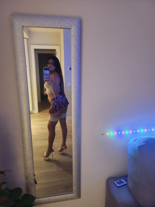 Fotos de camila joven ardiente , con muchas ganas de disfrutar del sexo, Escort