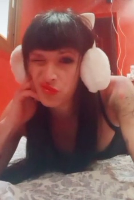 Fotos de Cleo trans conejito apretado , Trans