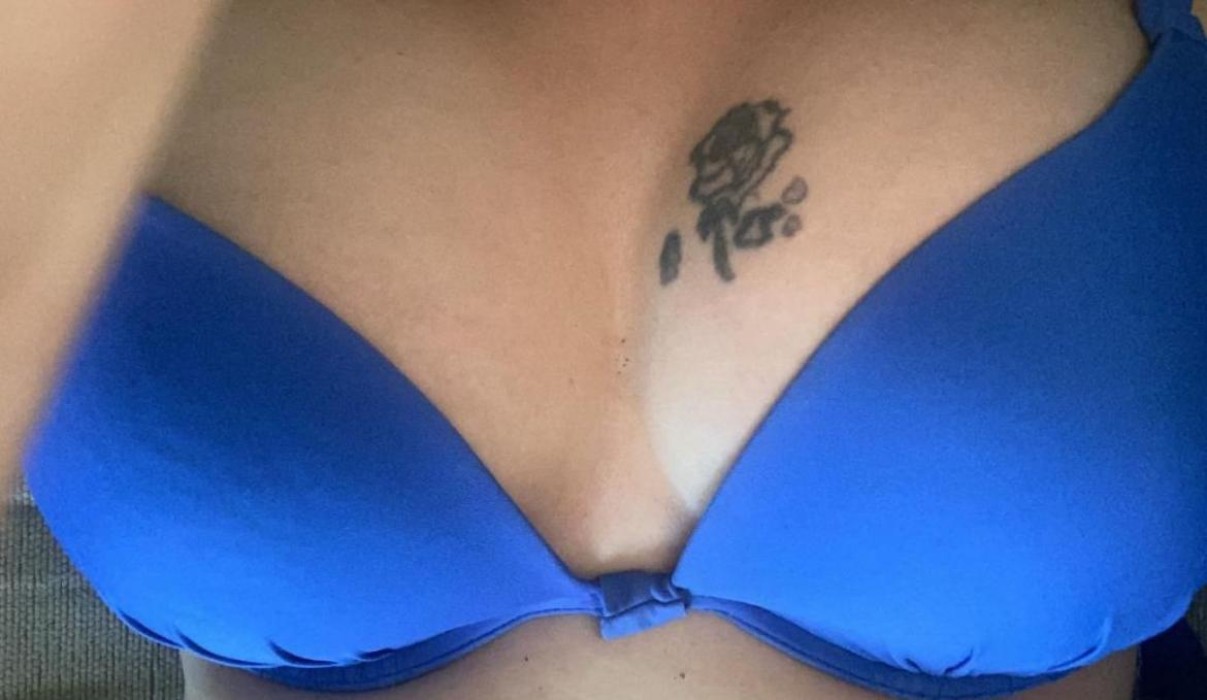 Fotos de Maria española para mamada o paja en las rozas de madrid , Escort
