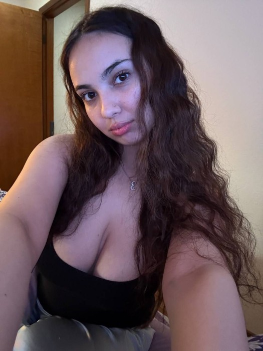 Fotos de Estoy disponible ahora, escríbeme en Telegram: @vividupard1, Escort
