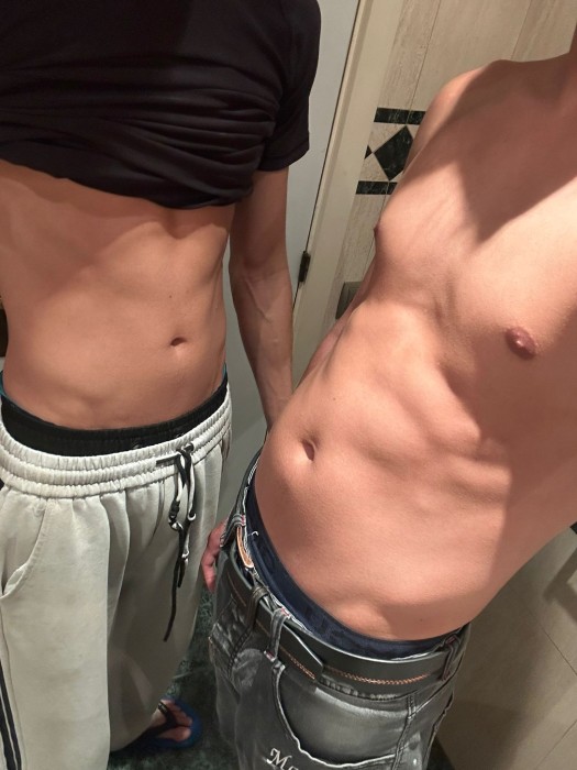 Gemelos ofrecen diversion para mujeres que saben lo que quieren - escort argentina en Barcelona