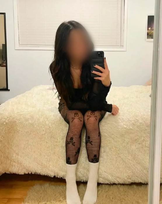 Mando fotos y vídeos explícitos,  - escort europa en España