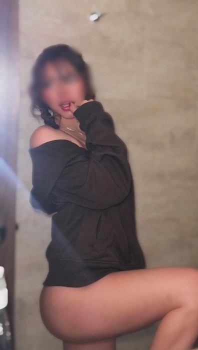 Fotos de soy lunita nueva por aquí, me ayuda a correrme, Videollamada