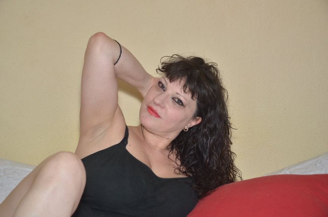 Fotos de Madurita muy cariñosa y juguetona, Videollamada