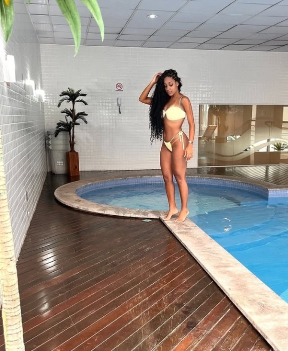 Fotos de Compañía exclusiva Latina, 28 años, Escort