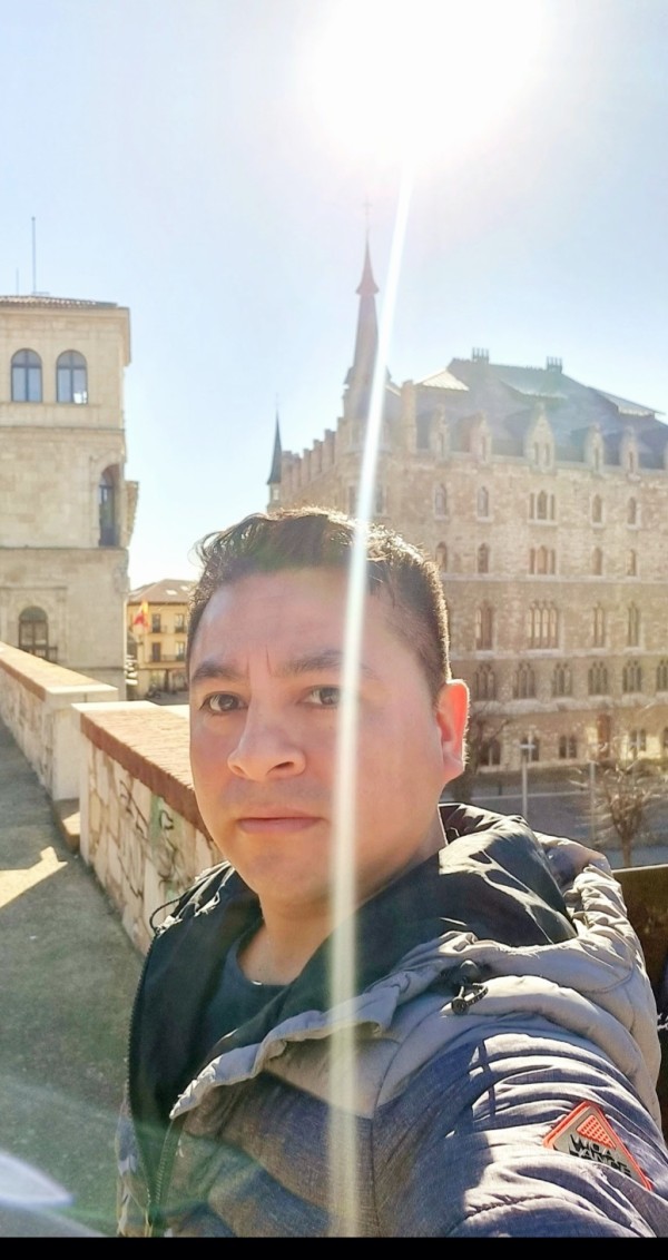 Atención 24/7Hombre busca chica