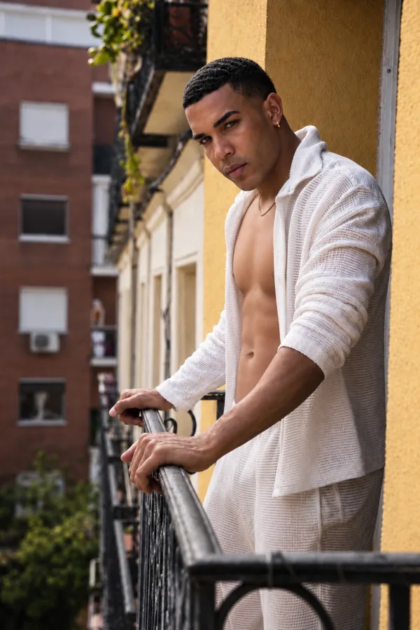 Atención 24/7Masajista versátil mas activo , chico joven xxl lechero
