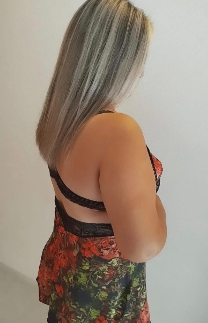 Atención 24/7En vinaros madurita ardiente deseosa de sexo