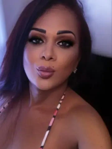 Vanessa Divinelli, Trans en Alicante CApital