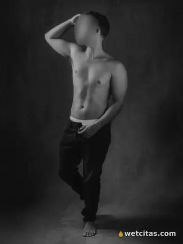 Acompañante masculino para mujeres, Chicos en Sevilla Capital