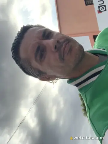 Hola buenas soy un chico de Telde busco chicas que deseen compañia, Chicos en Telde