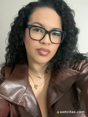 Laura brasileña sensual, caliente masajista erotica, Masajistas en Valladolid