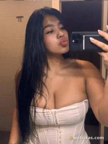 Morena encantadora fiestera, Escort en Hospitalet de Llobregat