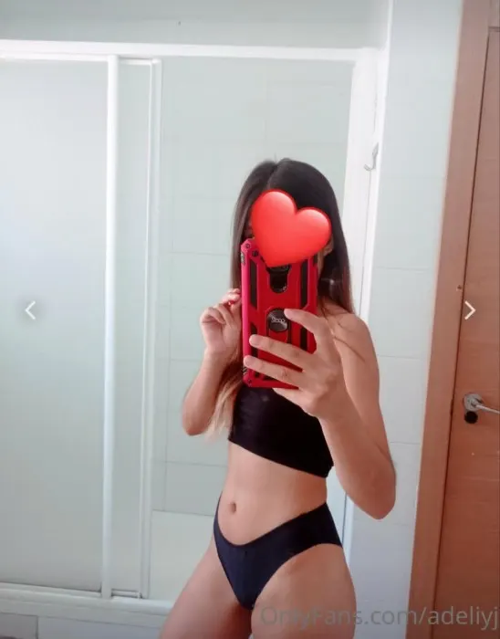 Fotos de Adeli, Escort