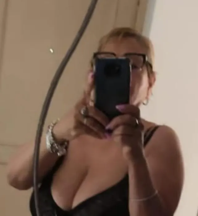 Fotos de Karlita , Escort