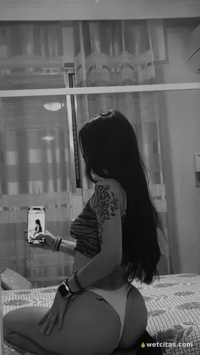 Daiana tu chica juguetona y fogosa de 20 añitos, videollamada erótica con chica española – foto 2 de 3