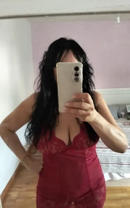 Fotos de Isabel, 39 años. Escort exclusiva en Mojácar y Málaga, Escort
