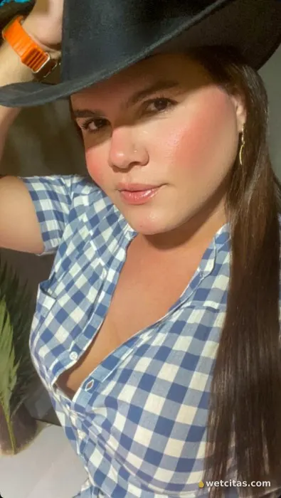 Anne RECIÉN LLEGADA, chica trans brasileña en santiago de compostela – foto 5 de 6