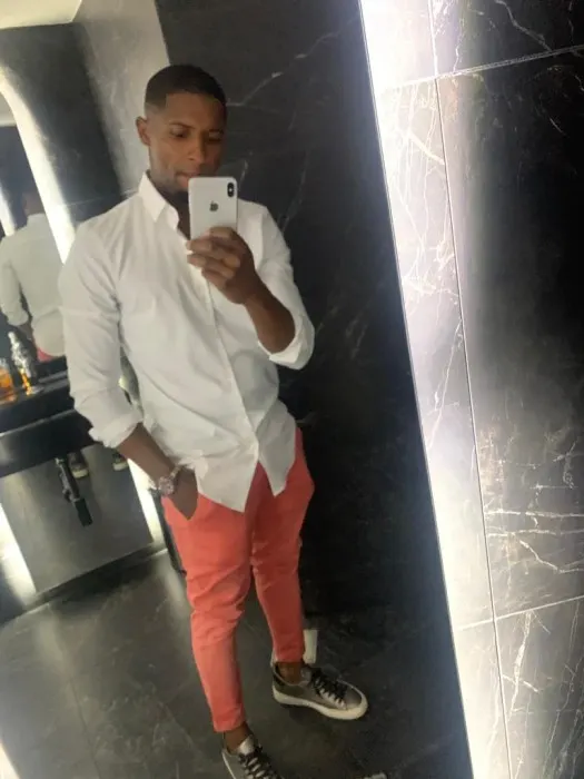Fotos de Carlos  gigolo único en Madrid sólo para chicas y parejas , Chicos