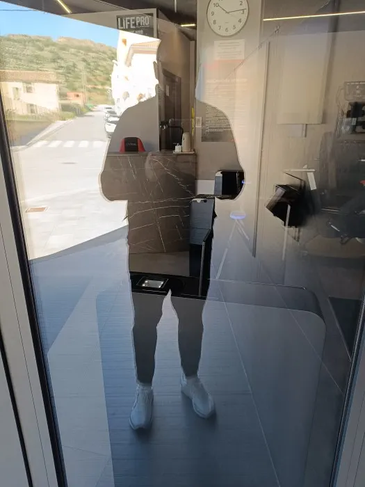 Fotos de Esto es un test, Escort