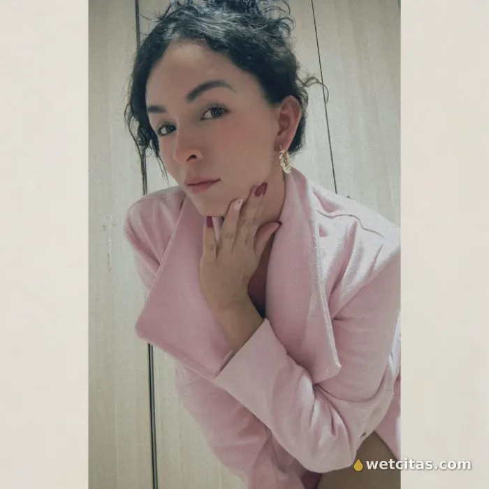 Latina sensual y cariñosa ☺️ Disponible, videollamada erótica con chica colombiana – foto 5 de 5