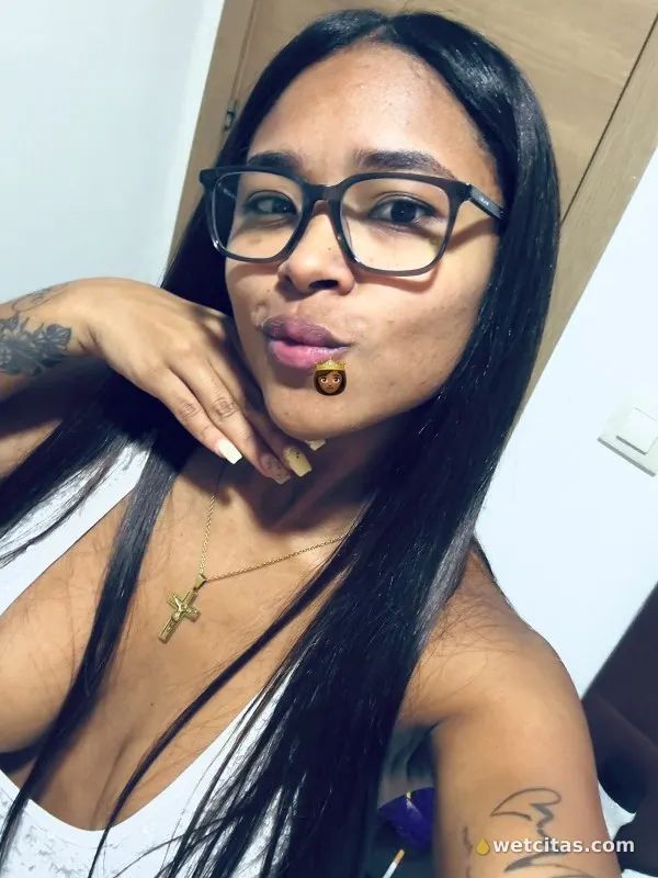 Alexa teen con ganas de buena polla, escort venezolana en salamanca – foto 5 de 8