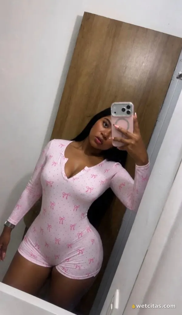 Muñequita con el conejito bien húmedo para ti!, escort cubana en soria – foto 2 de 10