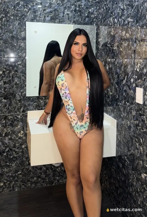 Dominante cañera con polla gorda muy cargada de leche, chica trans colombiana en lugo – foto 7 de 10