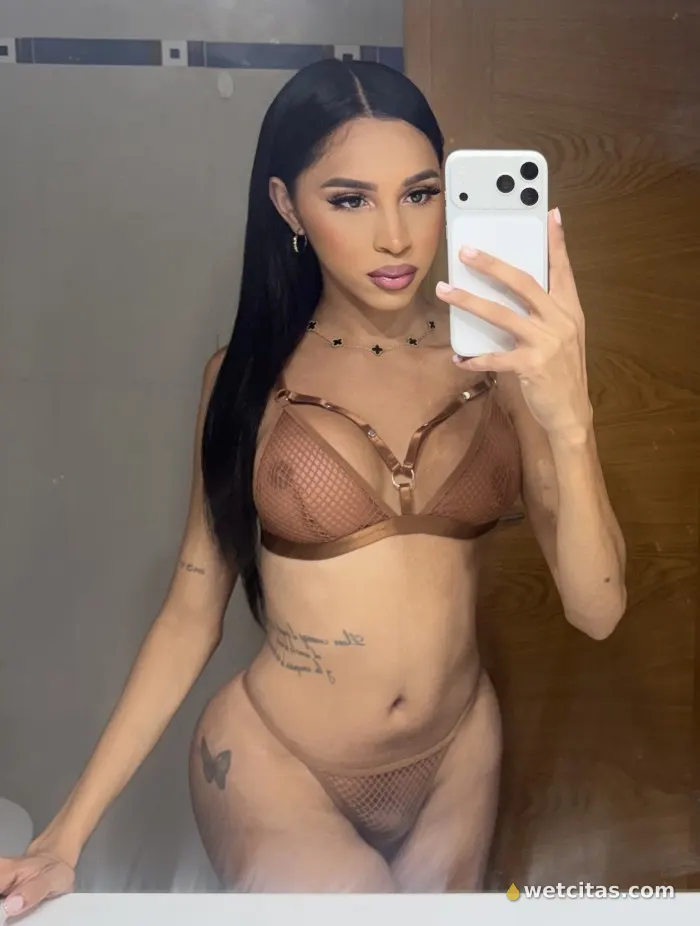 Diosa real amante del sexo guarro haciendo de todo, chica trans colombiana en lugo – foto 6 de 7