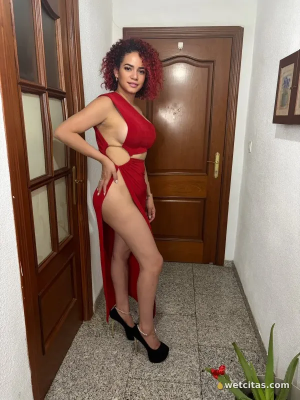 Peliroja cachonda, escort venezolana en córdoba – foto 2 de 3