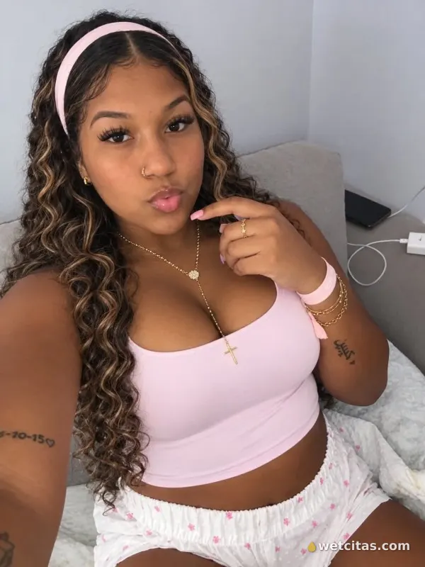 Culazo y pechos naturales, recien llegada, escort latina en córdoba – foto 4 de 5