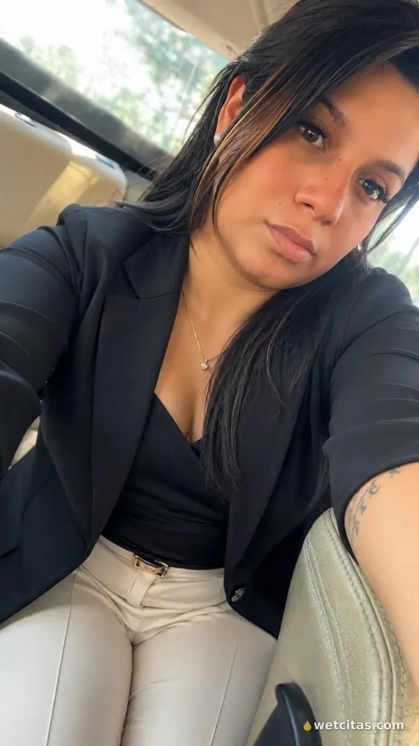 Espectacular chica venezolana cariñosa fiestera Cerro del águila, escort venezolana en sevilla – foto 3 de 4