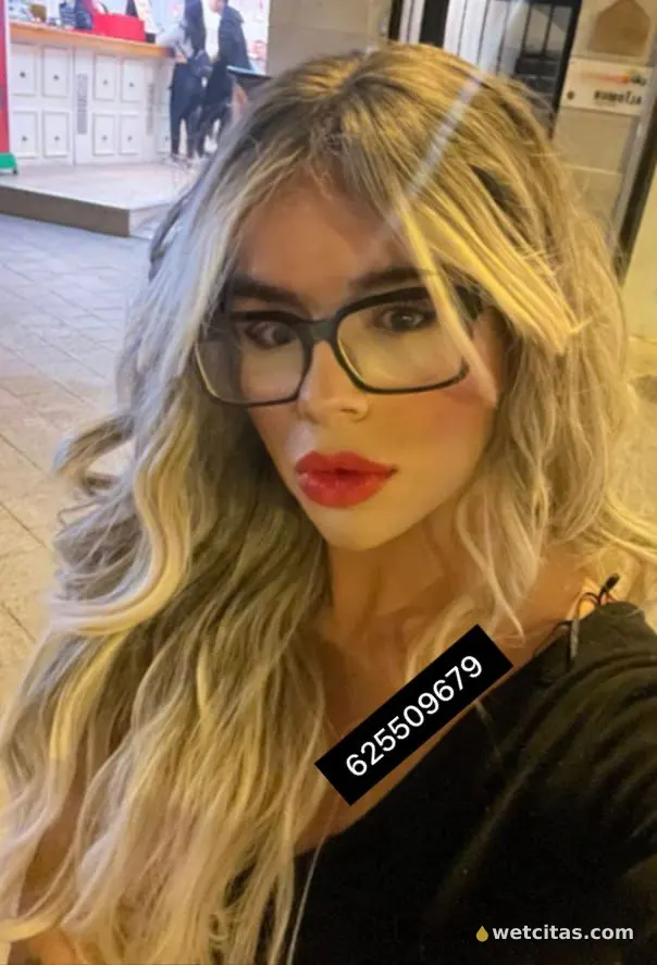 Trans lujuriosa pollona dominante muy complaciente, chica trans colombiana en almería – foto 3 de 6