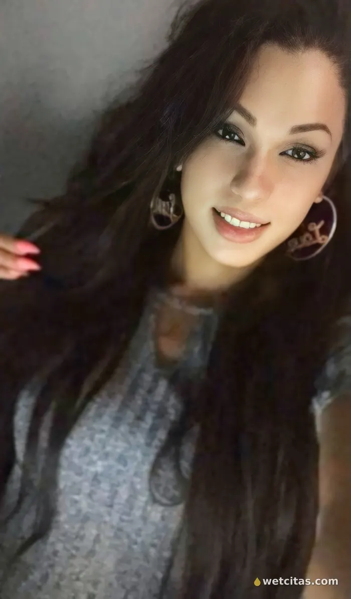 Lilith caliente recién llegada, chica trans colombiana en roquetas de mar – foto 5 de 6