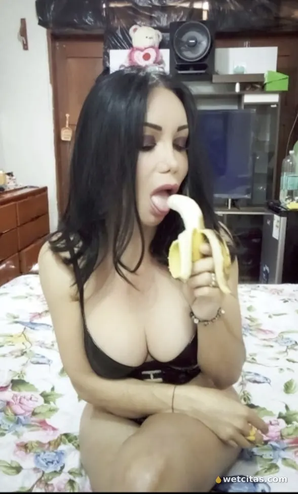 Trans Real Barcelona Les corts Activa pasiva Pollona y Fiestera, chica trans latina en barcelona – foto 7 de 10