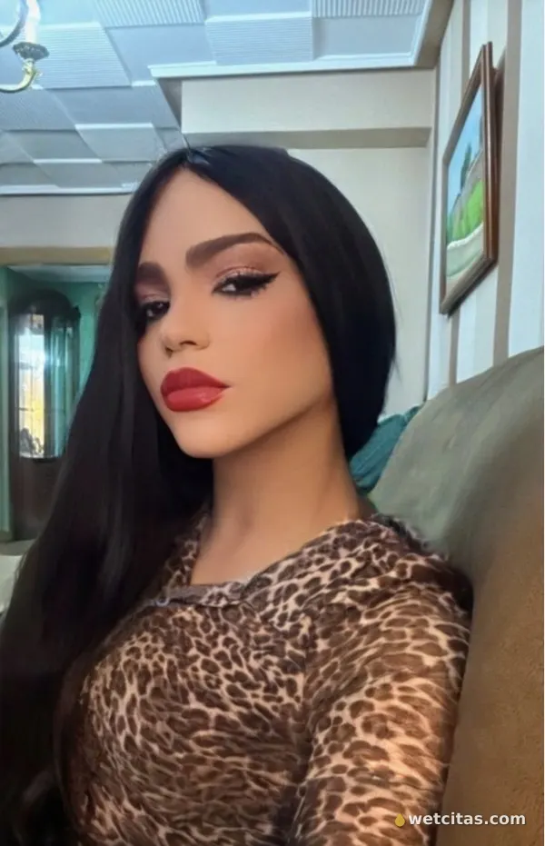 Wendy trans en figueres escribe o llama al WhatsApp mis fotos son reales, chica trans colombiana en figueres – foto 5 de 10