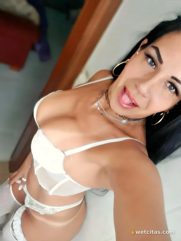 Aline Ganzarolli porno star particular, chica trans brasileña en valencia – foto 9 de 10