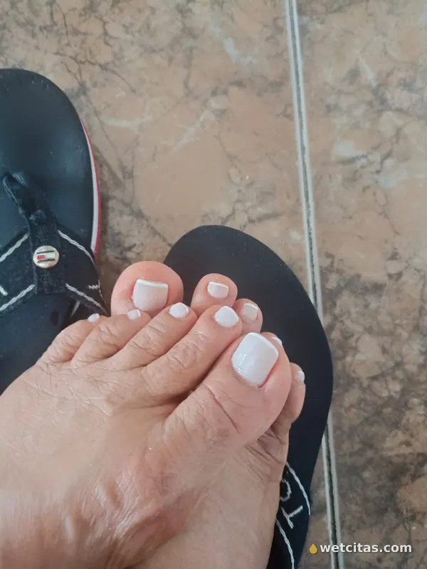 Ama de casa aburrida pero muy cachonda, escort dominicana en lugo – foto 8 de 8