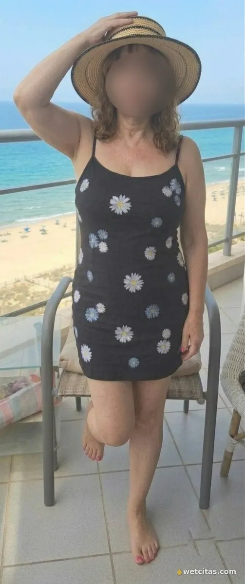 Doña laura discreta morbosa piso particular, escort española en lugo – foto 2 de 5