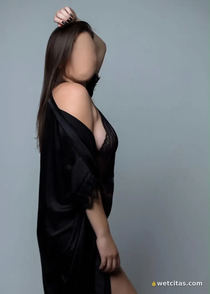 Anastasia, nueva en tu ciudad, masajista venezolana en santander – foto 3 de 8