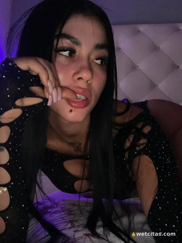Catalinas 4Las chicas del cam morenas y rubias, masajista venezolana en lleida – foto 4 de 9