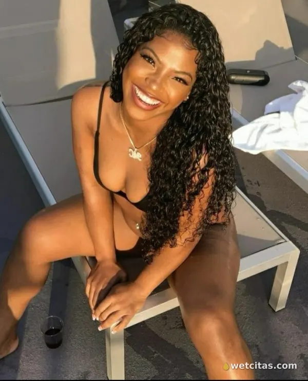 Jessica, masajista colombiana en benavente – foto 3 de 4