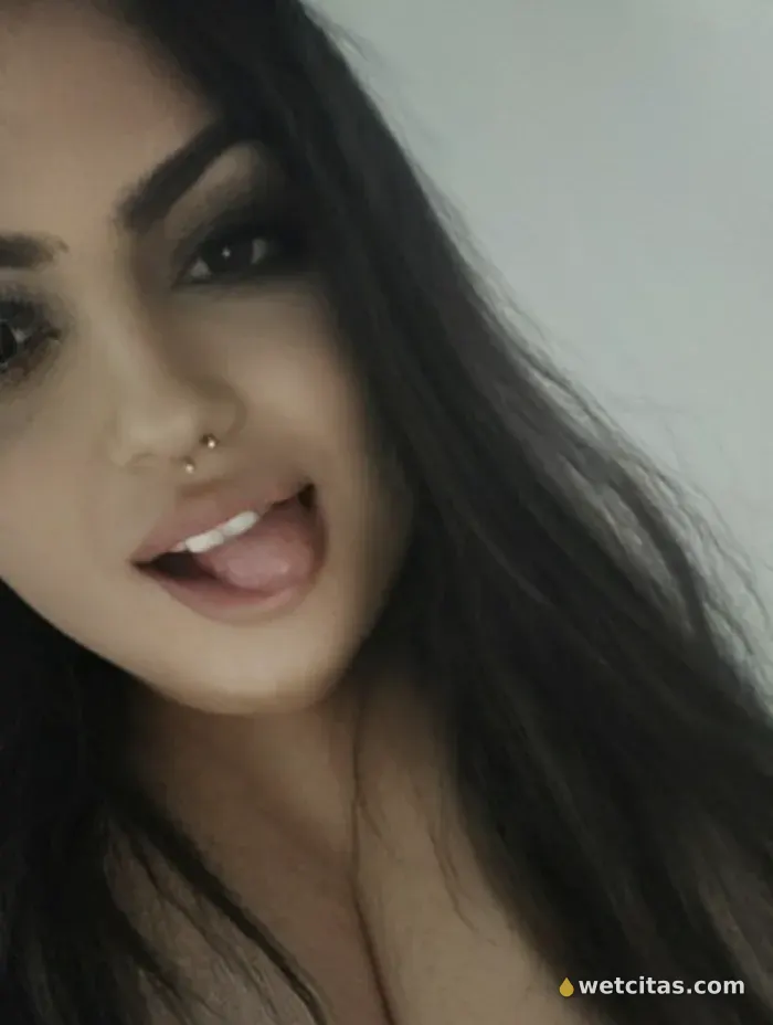 SúPER FEMENINA Y ARDIENTE, chica trans española en león – foto 10 de 10
