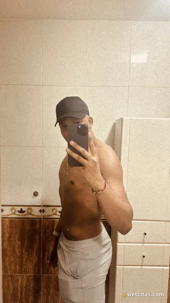 Latino de paso, chico escort latina en vitoria-gasteiz – foto 4 de 7
