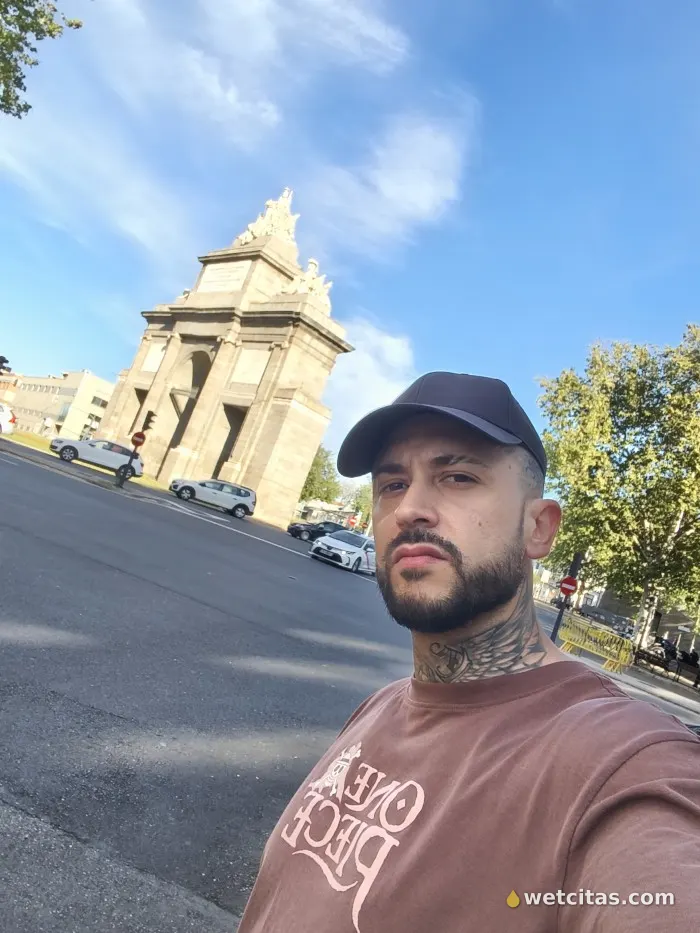 SOLO VENTA DE CONTENIDO y VIDEOLLAMADAS, chico escort española en almería – foto 2 de 8